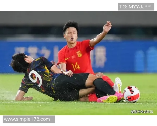 成都羽毛球队战术之争引发热议球迷与专家各执己见 成都羽毛球队战术之争引发热议球迷与专家各执己见